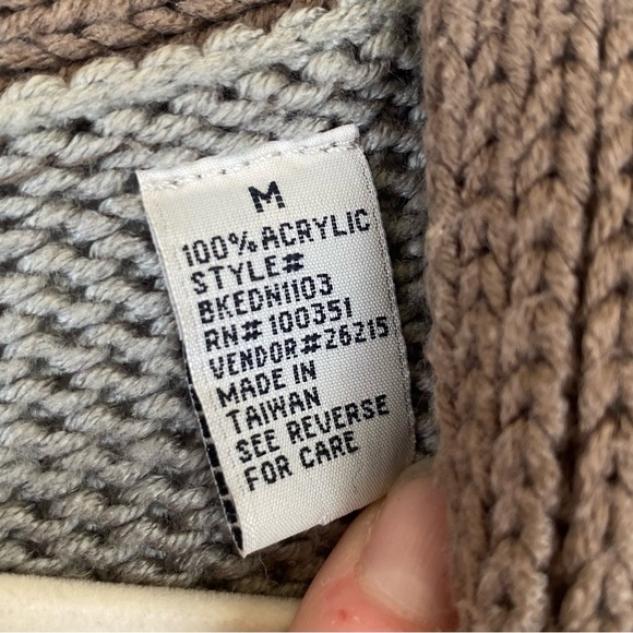 BKE Buckle Womens Medium Cardigan Sweater Brown Beige V Neck Button Front Cozy. - Picture 6 of 11